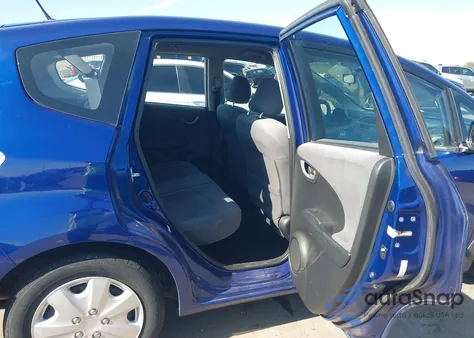 2010 Honda Fit z USA, uszkodzony, nr VIN JHMGE8H27AS019413